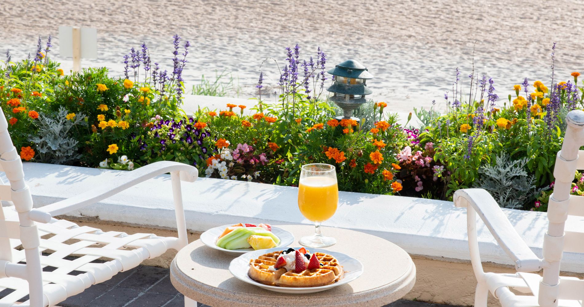 Lodge Beach Side Breakfast