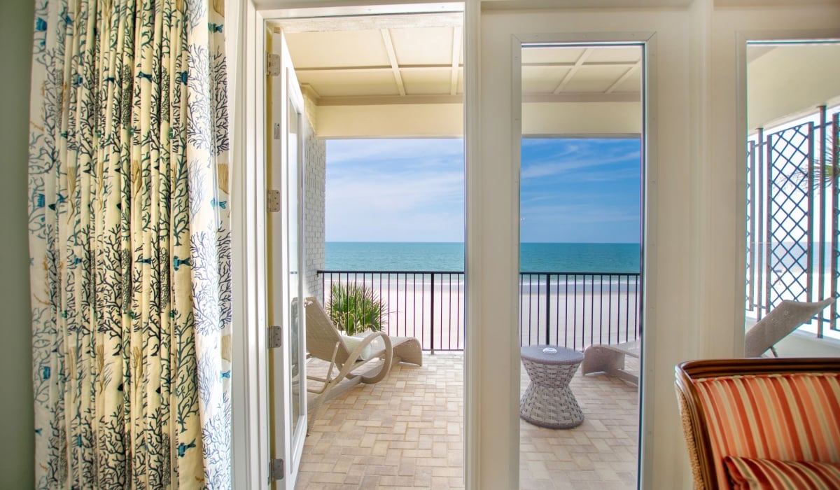 Ocean House - Beach front