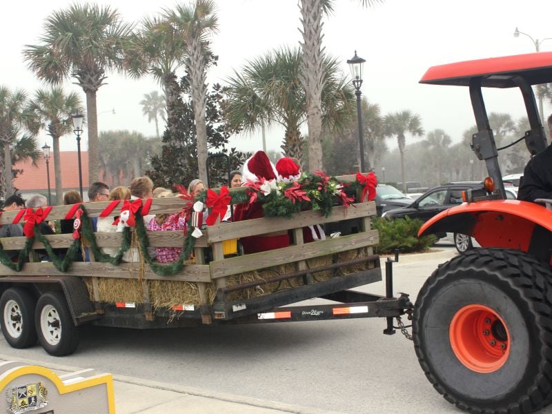  Hayrides with Santa