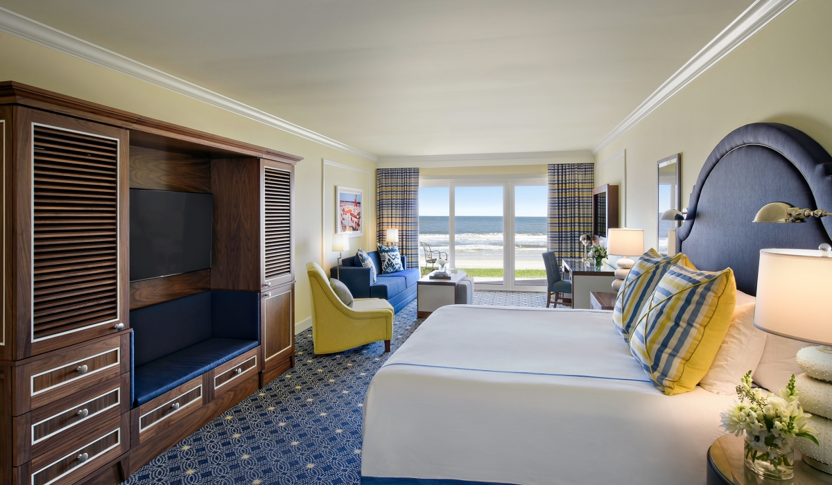 Atlantic house bedroom with closet unit and seating area