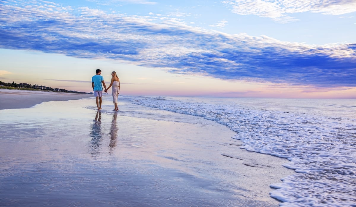 PVR Beach Couple J