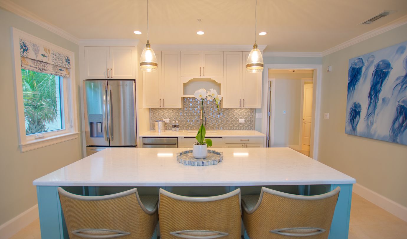 Ocean Peyton House Suite Kitchen