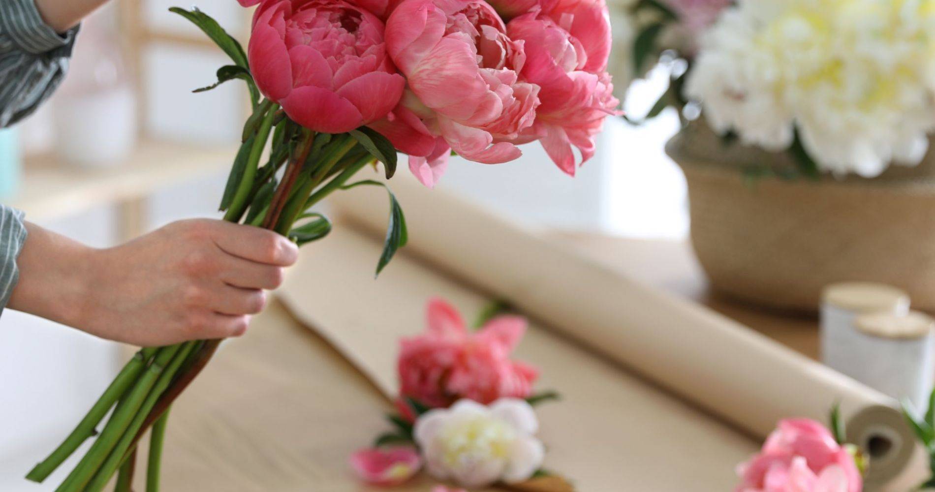 Floral arrangement with pink long stem flowers